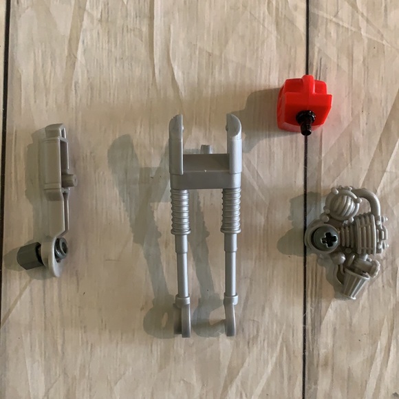 Mattel Disney Handy Manny Motorcycle 🏍 Talking Interactive Toy With Accessories - Picture 8 of 13